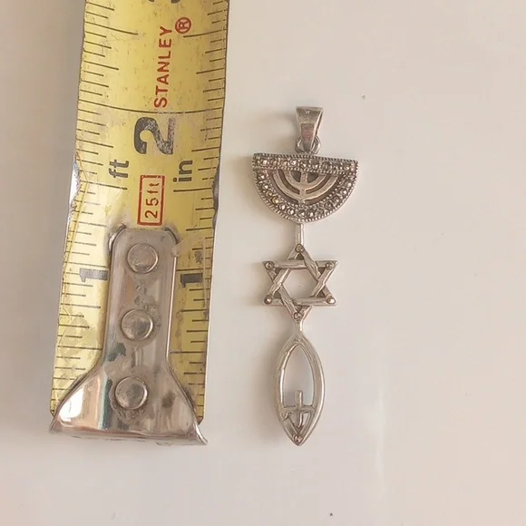 One New Man Pendant - Picture 3 of 3